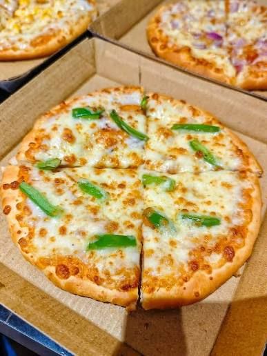 Lovely Capsicum pizza